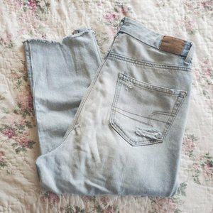 American Eagle Curvy Mom Jeans